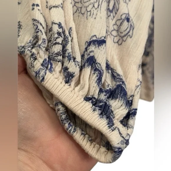 Free People Women’s Tropical Floral Bloom Printed Blouse, Size Small/Oversized - Picture 5 of 10